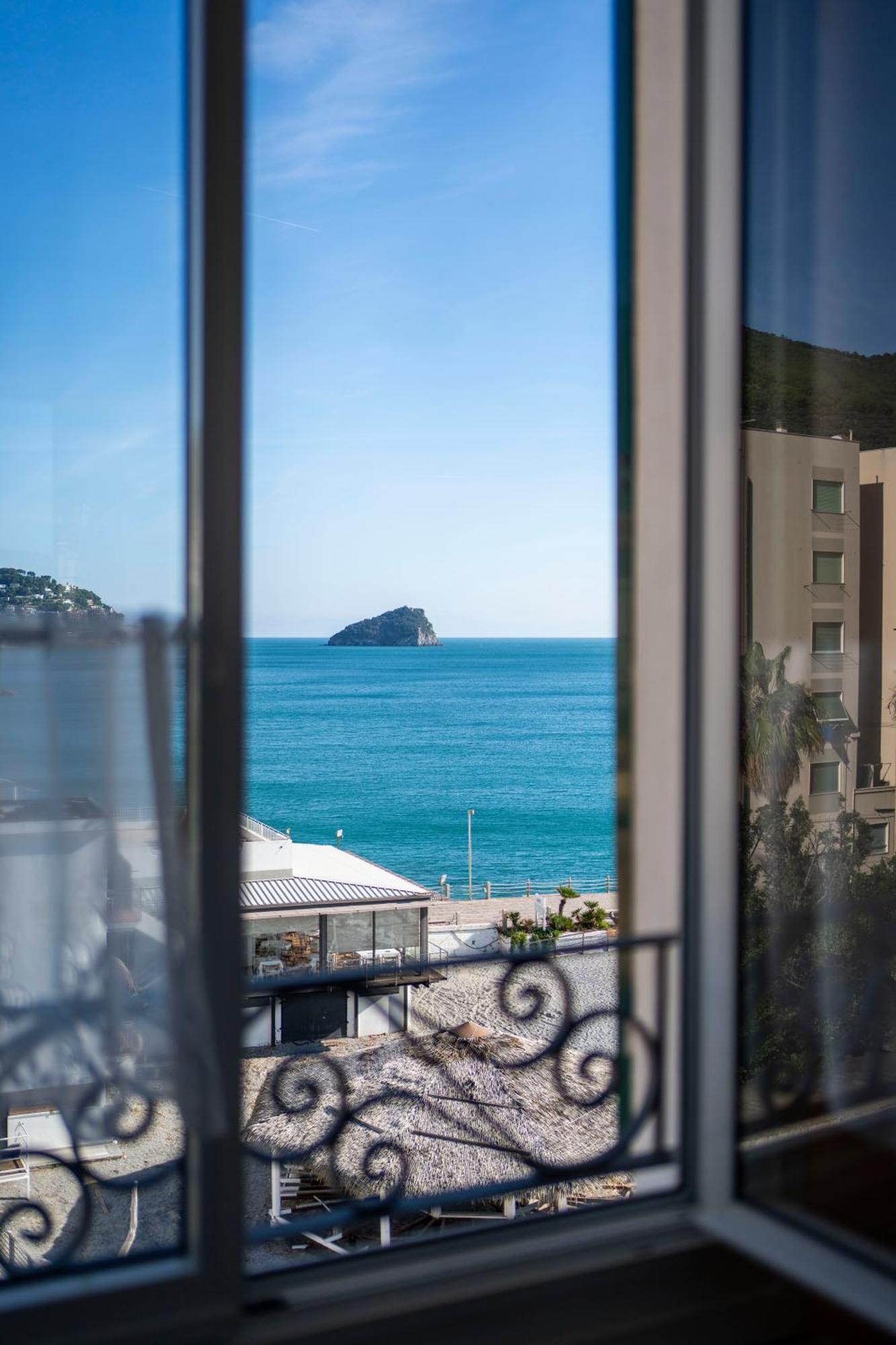Hotel Miramare Spotorno Eksteriør bilde